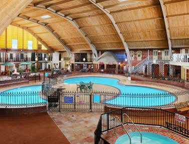 Howard Johnson By Wyndham Burlington Exterior foto
